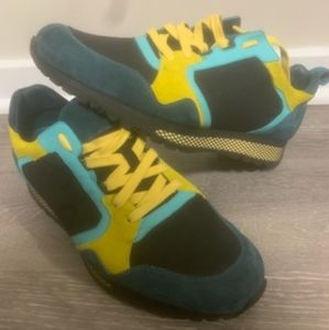 Blue Gucci Trainers 💙 💛